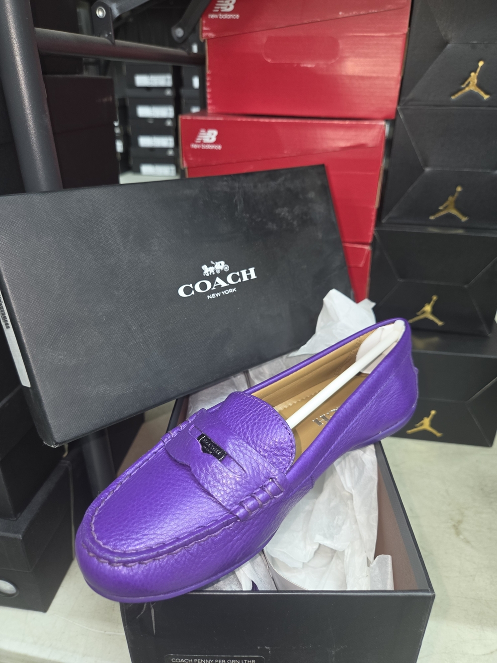 Coach Ladies 5.5 M Penny Loafers Purple Pebbled Leather Moc-toe Shoe Flats